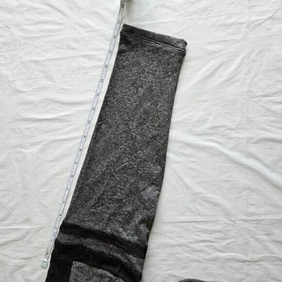 Champion Rock And Roll Hall Of Fame Sweatshirt Men XL Gray LS Lightweight Preppy - Picture 11 of 14